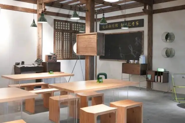 在秋霞网影院，怎么“看戏”？